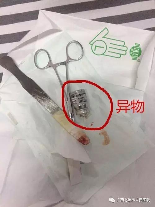 【点赞】7月婴儿误吸玻璃瓶 生死一瞬