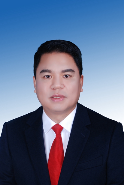 苏福锦（主任医师、研究生学历）